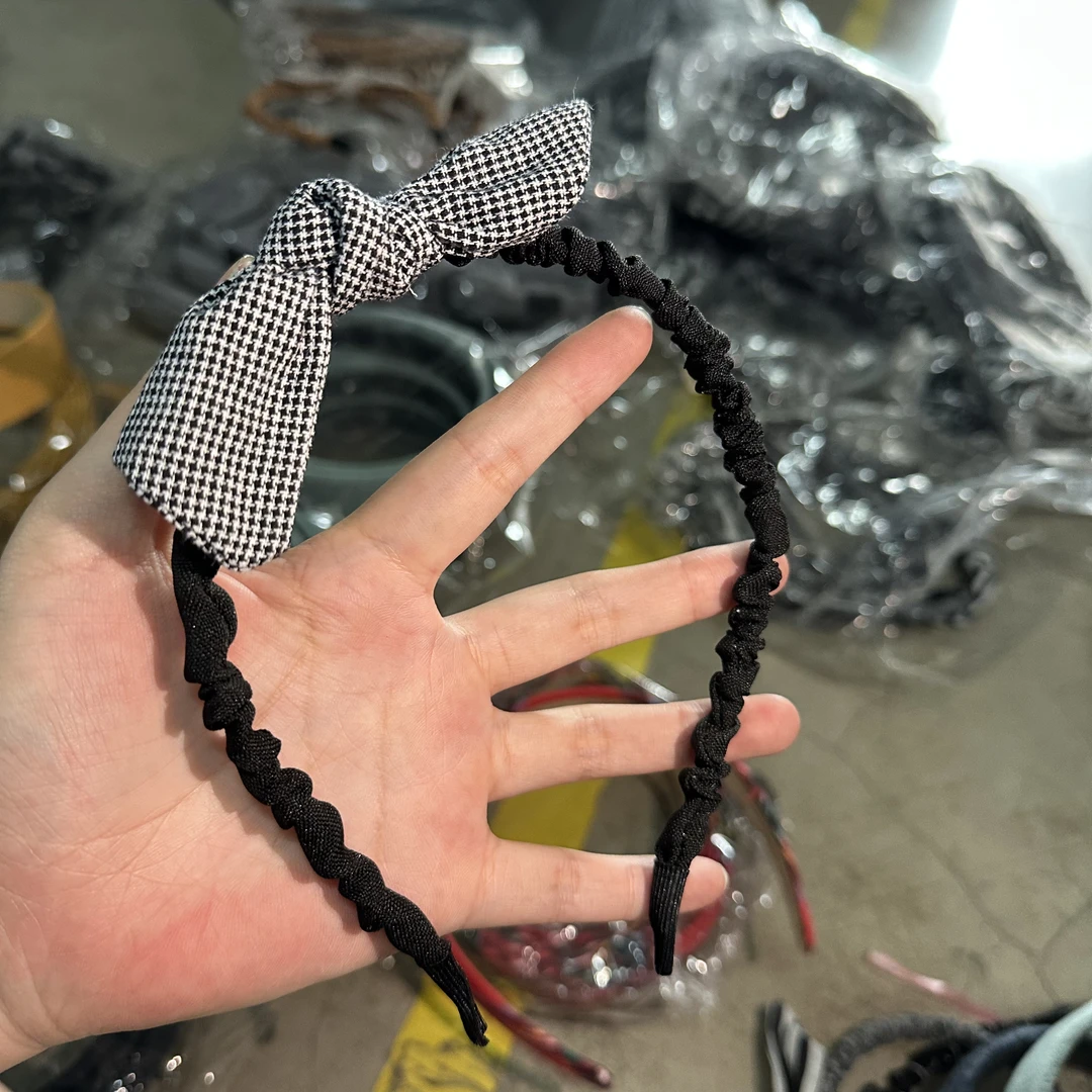 【严老板】黑色褶皱蝴蝶结发箍-lq