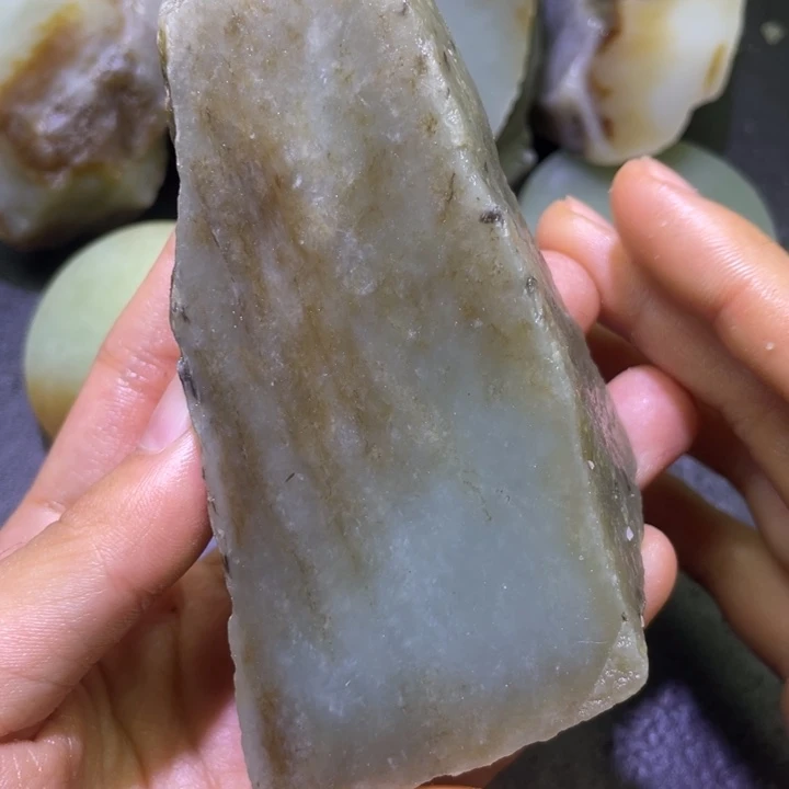 和田玉（糖玉）未镶嵌珠宝半成品