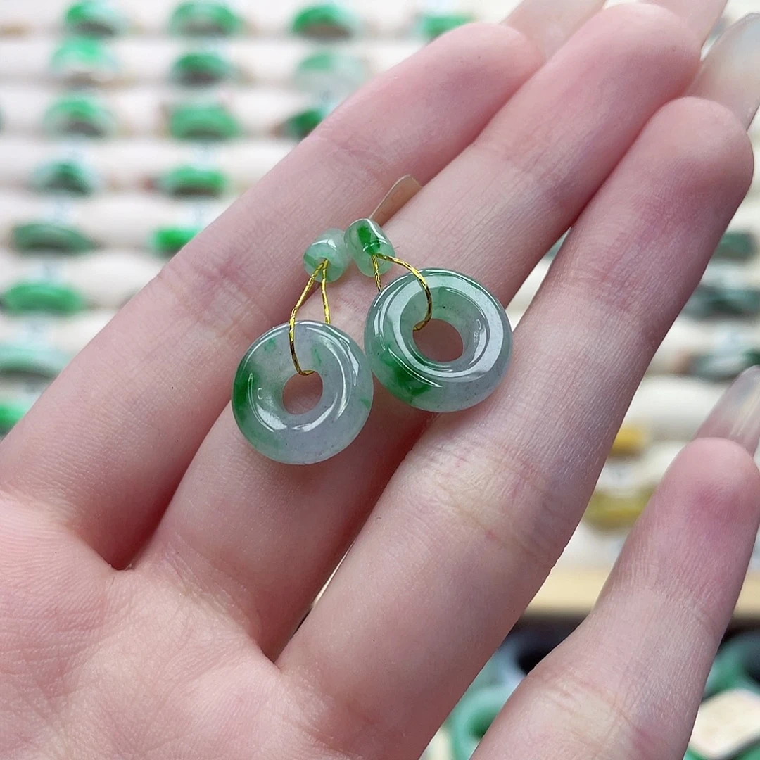 未镶嵌戒指翡翠甜甜圈