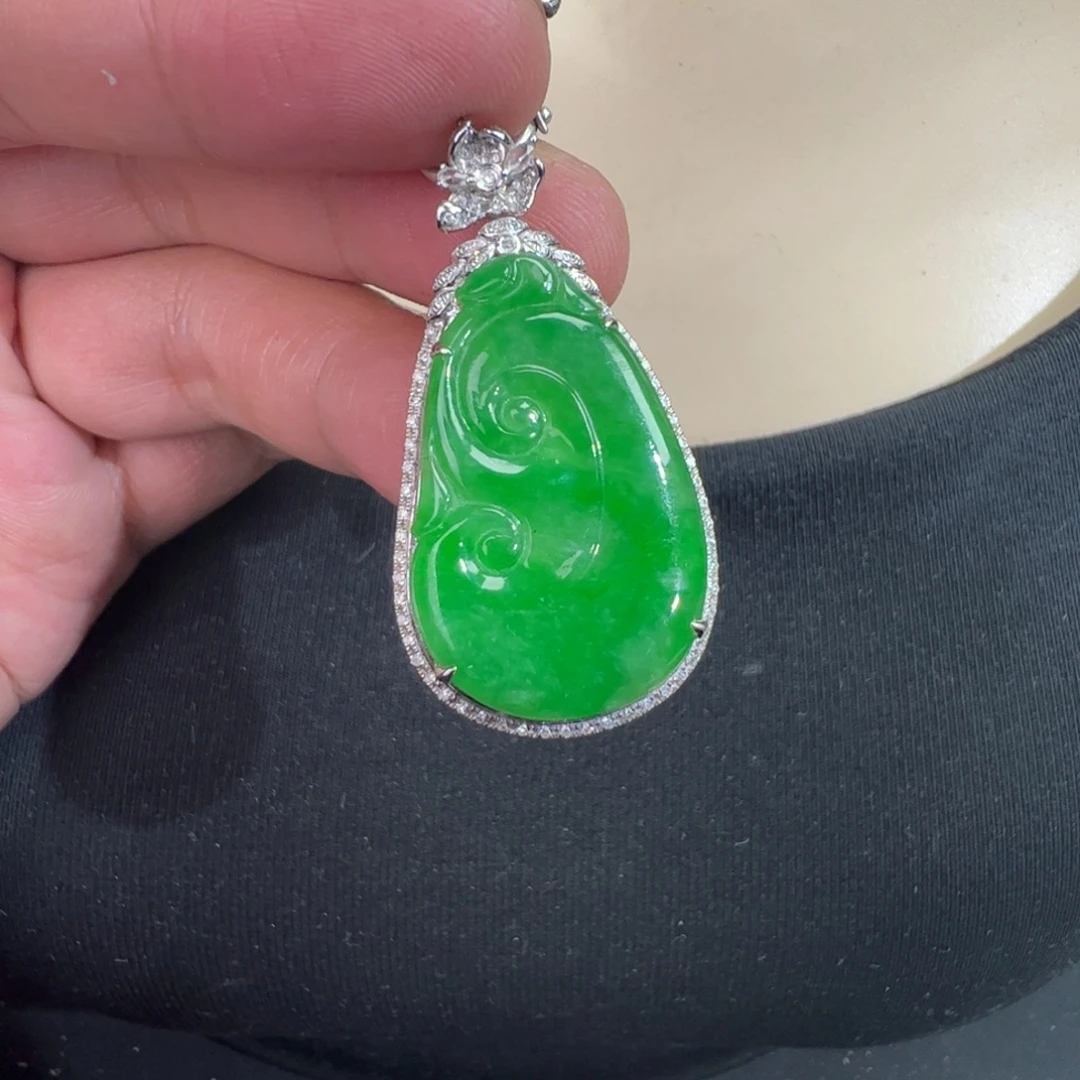 翡翠18K金镶嵌吊坠(不含链)