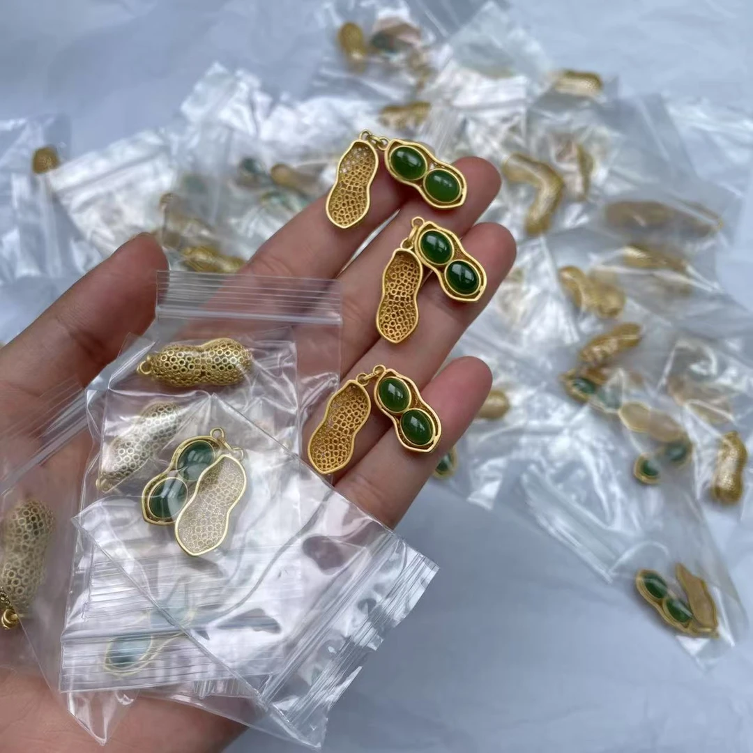 【绿庄】-1450/L019-和田玉吊坠-多样性发其一