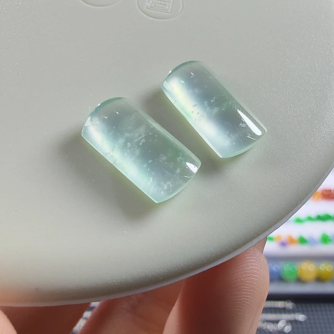 翡翠未镶嵌颈饰裸石