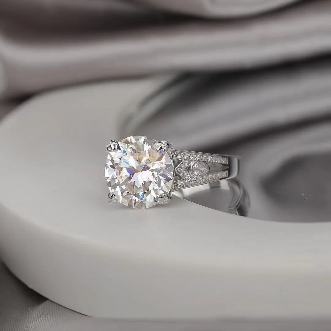 YF 萨纳河戒指 5.0ct