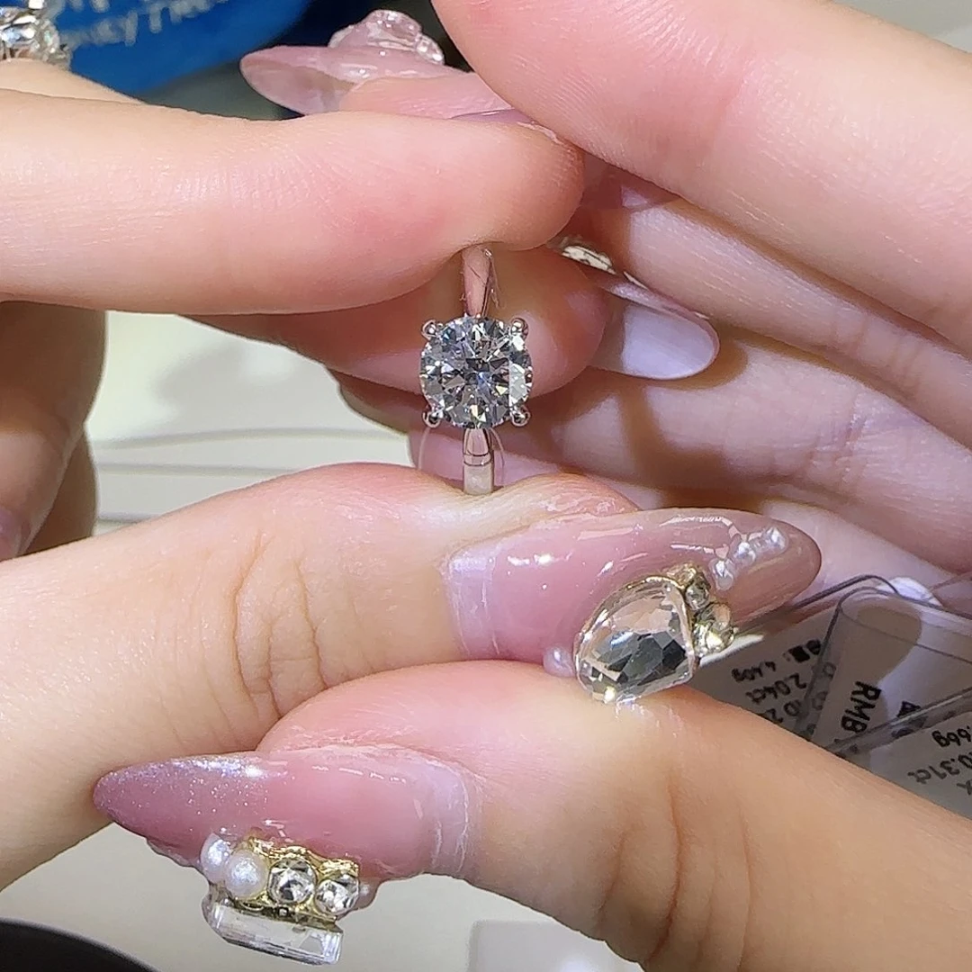 实验室培育钻石18K金镶嵌一卡四爪 11/12