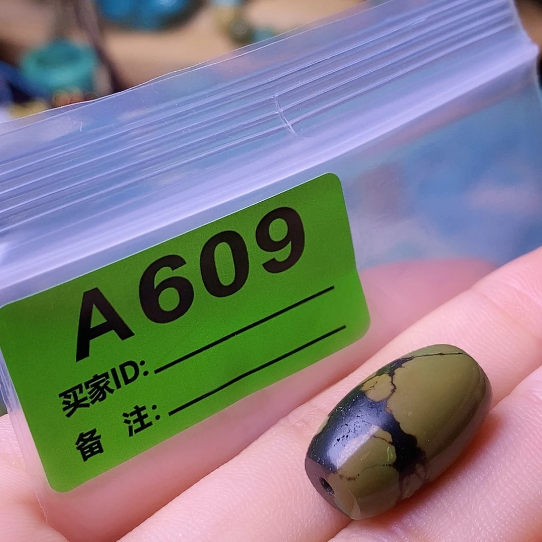 十堰原生态绿石头特色手工配饰