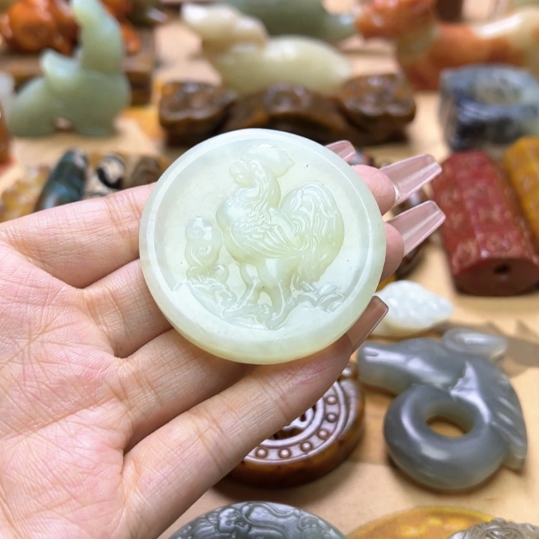 【闪购商品】蛇纹石玉颈饰未镶嵌