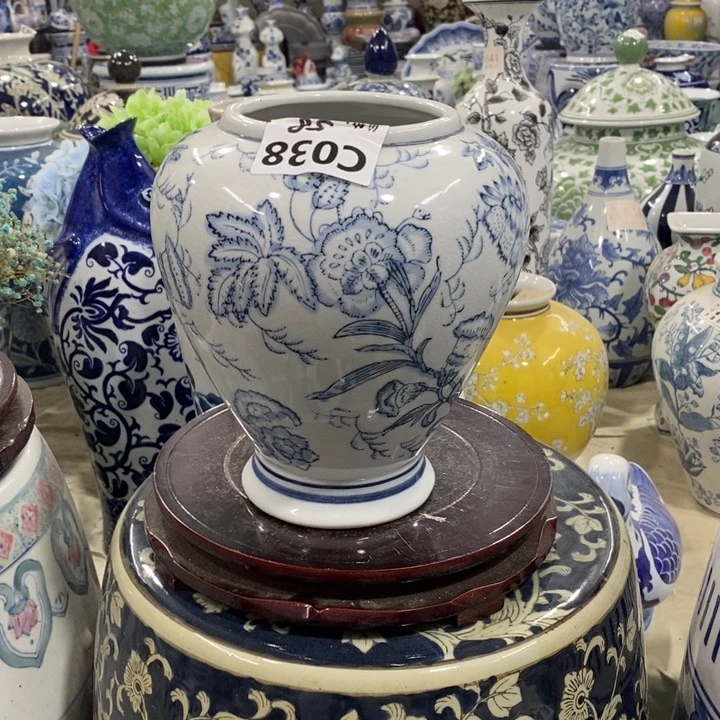 摆件花瓶手绘釉下彩