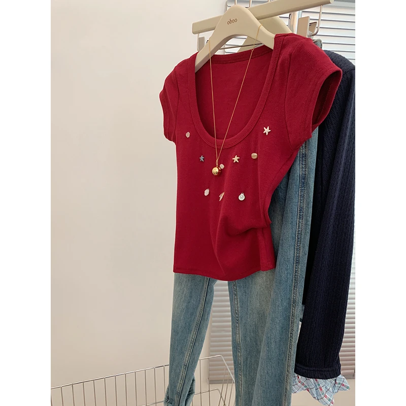 2025新款红色大u领口针织短袖t恤女士短款修身正肩直筒多巴胺上衣