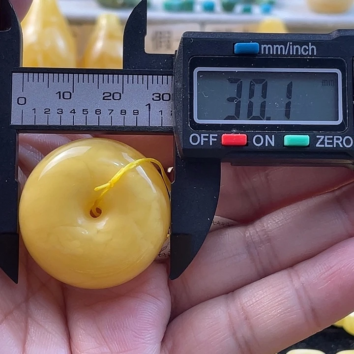 未镶嵌蜜蜡裸石3号