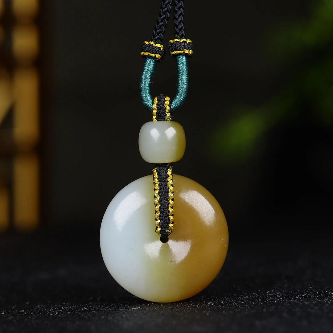 010443和田玉糖白玉平安扣挂件