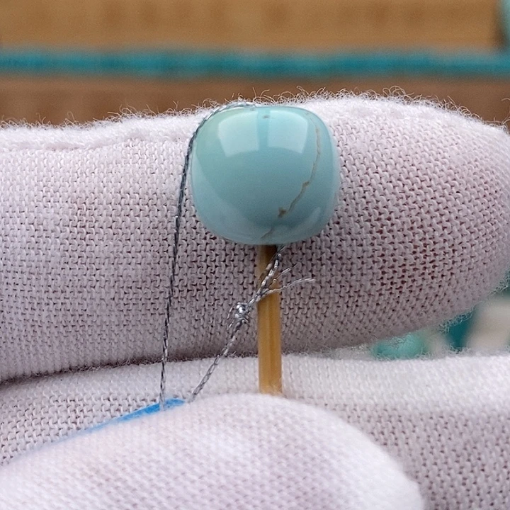 绿松石未镶嵌珠宝奇石10.6