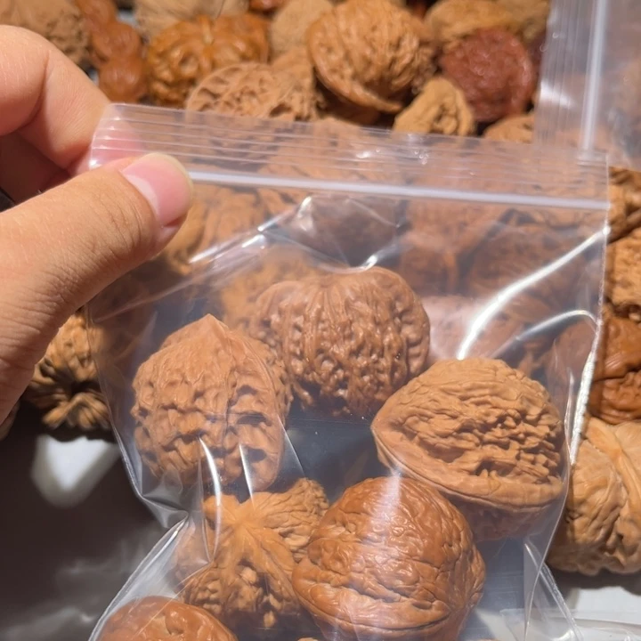 要***爱桃核把件狮子头核桃教练