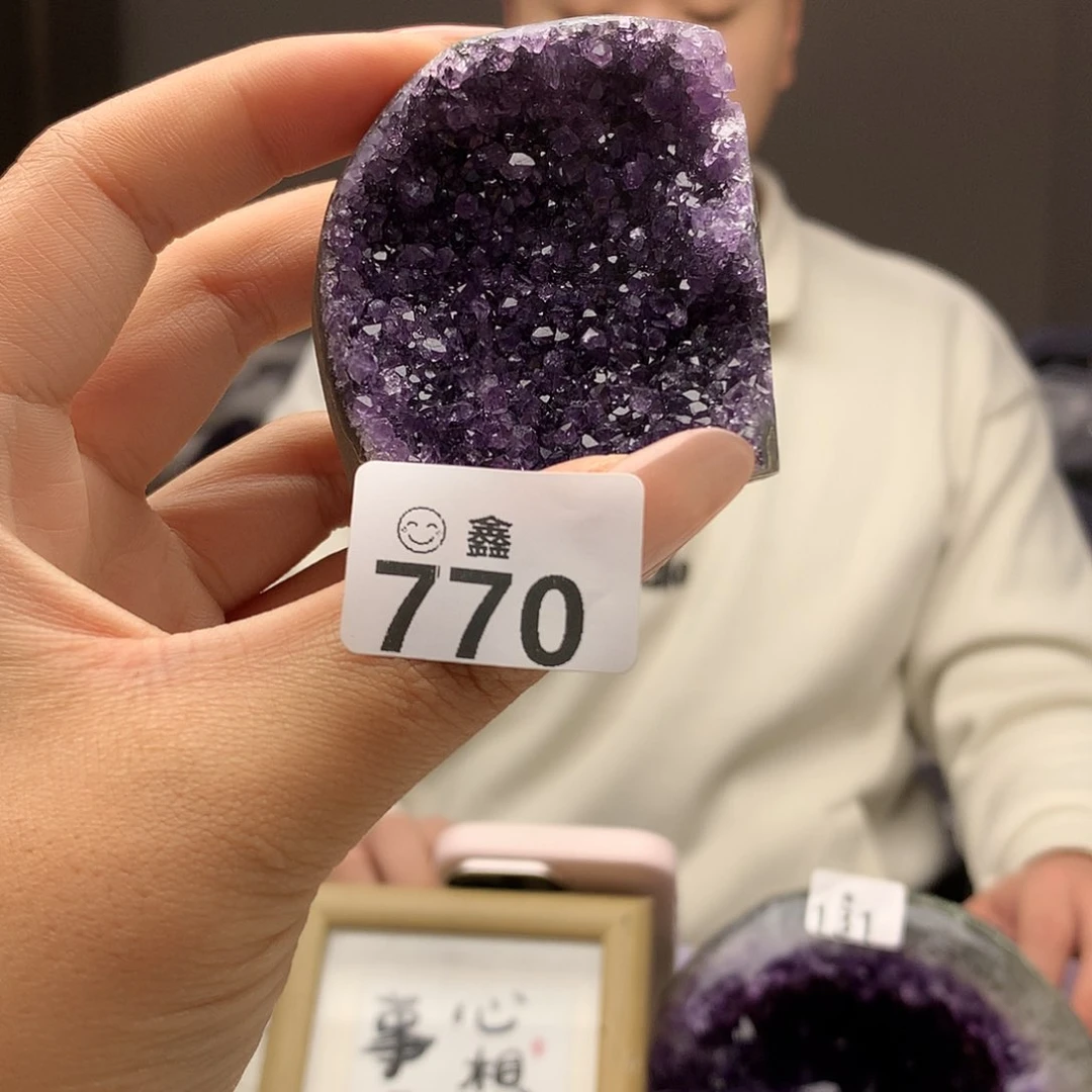 未镶嵌大型摆件（非配饰）水晶