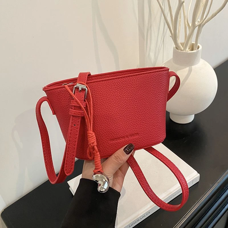 时尚休闲水桶包女韩版ins潮流时尚单肩包2025春季新款高级感女包