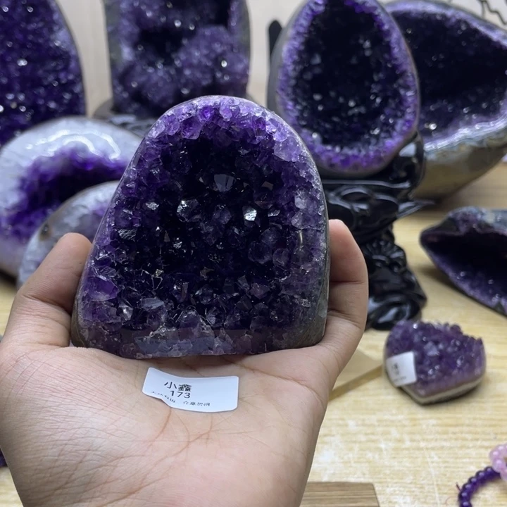 未镶嵌大型摆件（非配饰）紫晶