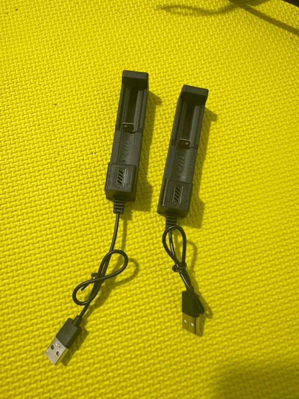 18650电池充电器（2个）