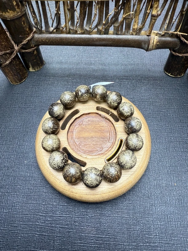 B432龙二文玩海南沉