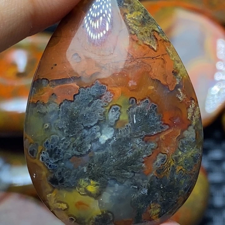 玛瑙/玉髓颈饰未镶嵌