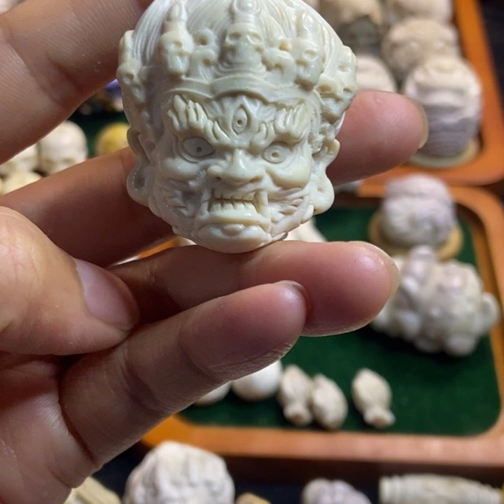 蓝***海配饰鹿角雕刻一个福利出