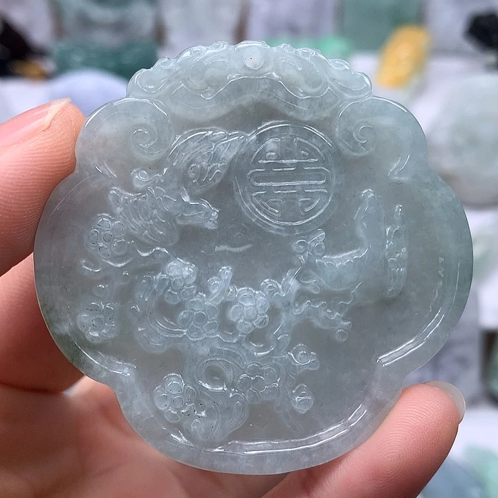 翡翠未镶嵌颈饰鸟语花香如意锁福利