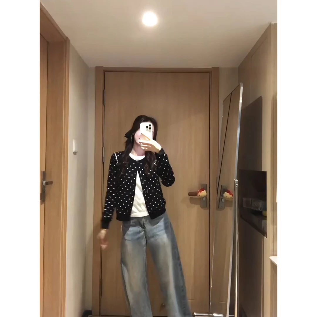 洋气网红秋季波点长袖上衣针织开衫女秋季新款设计感小众显瘦黑色