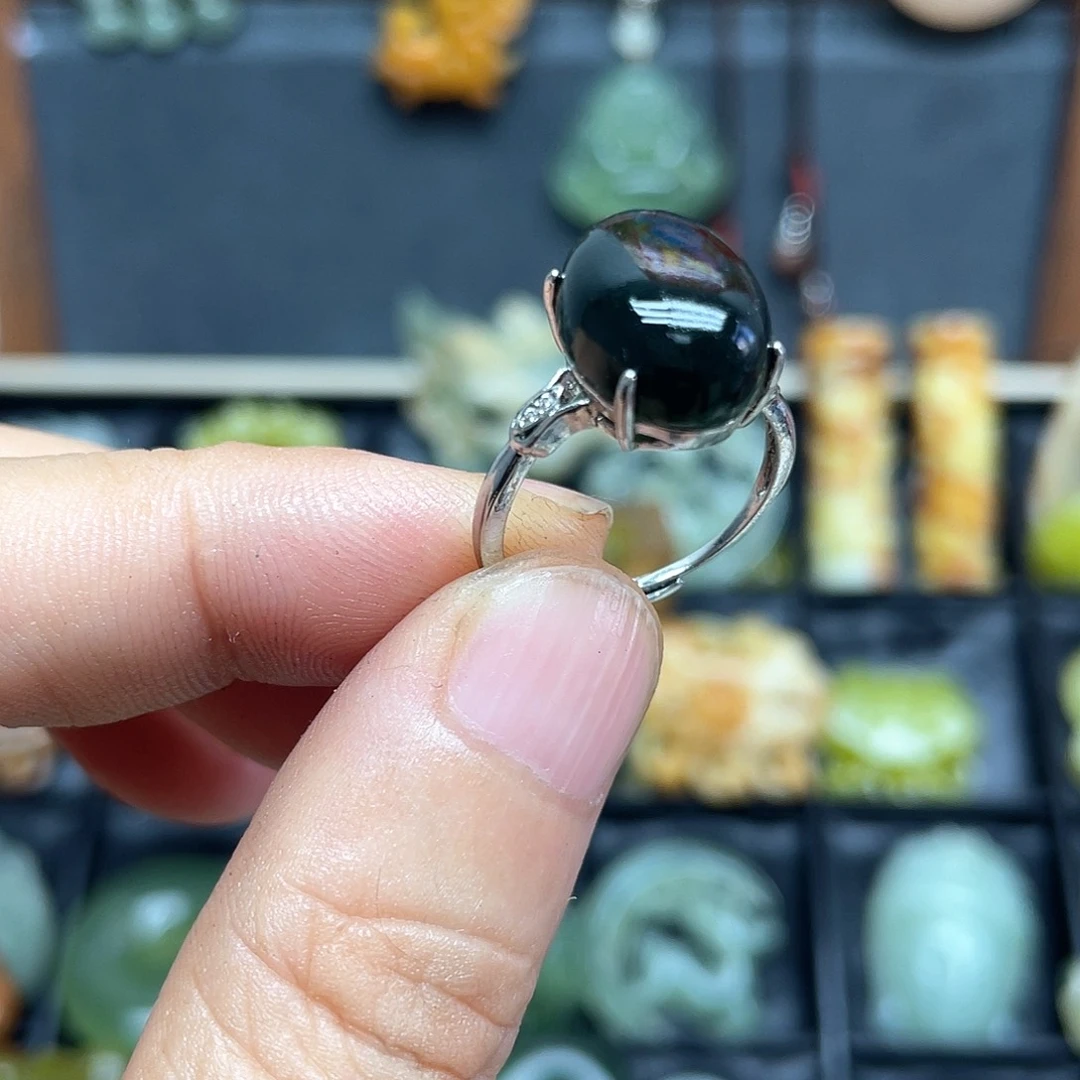 未镶嵌蛇纹石玉项链