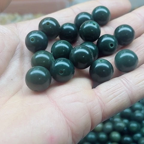 白玉菩提吊坠13精品祖母绿圆60颗