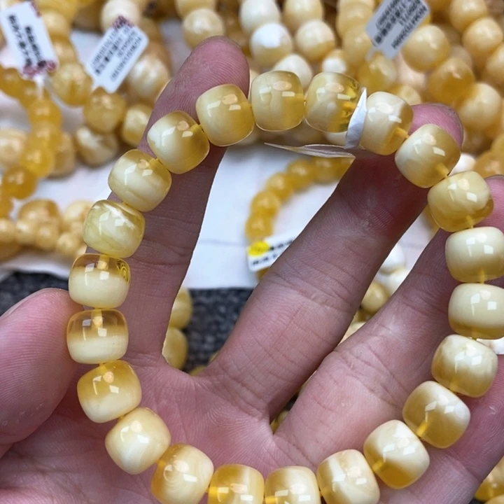 琥珀未镶嵌珠宝奇石1