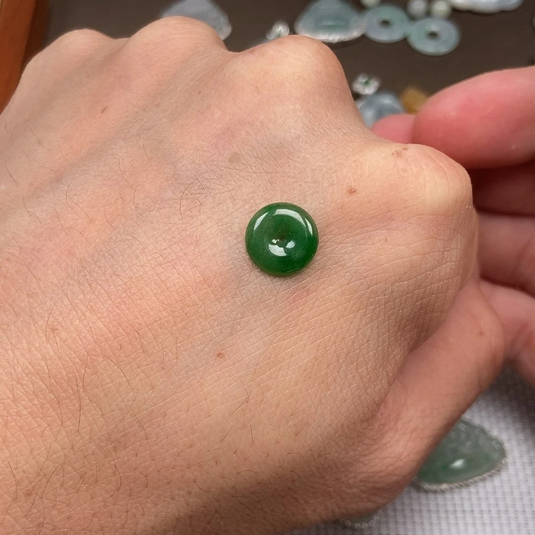 翡翠未镶嵌吊坠(不含链)平安扣