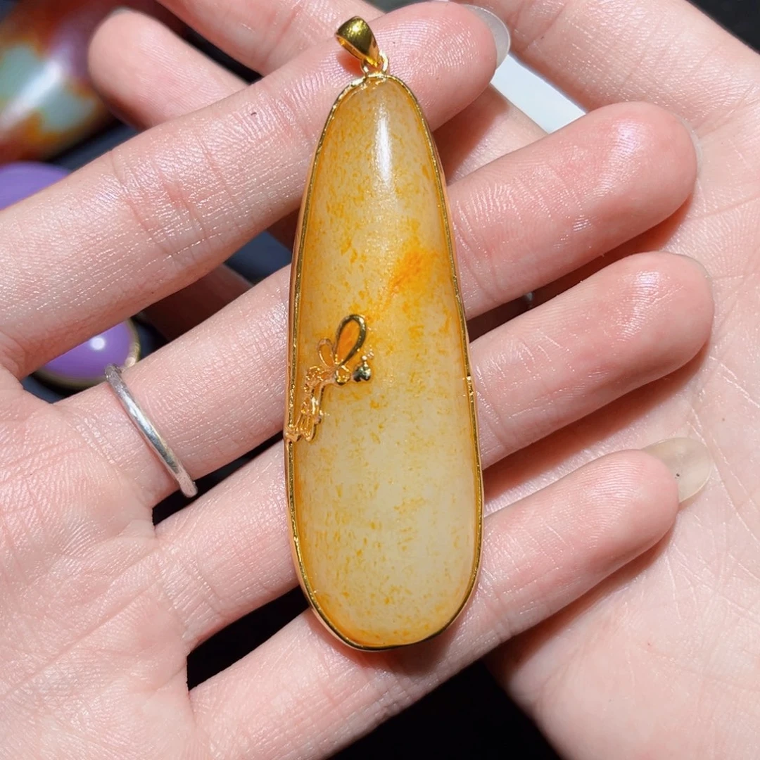 和田玉未镶嵌珠宝奇石