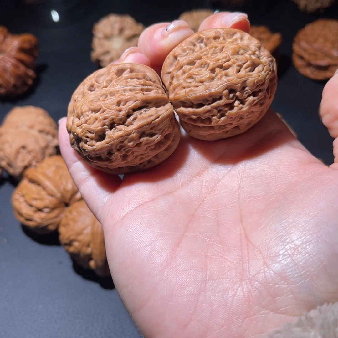 @***总文玩核桃吊坠铁锤