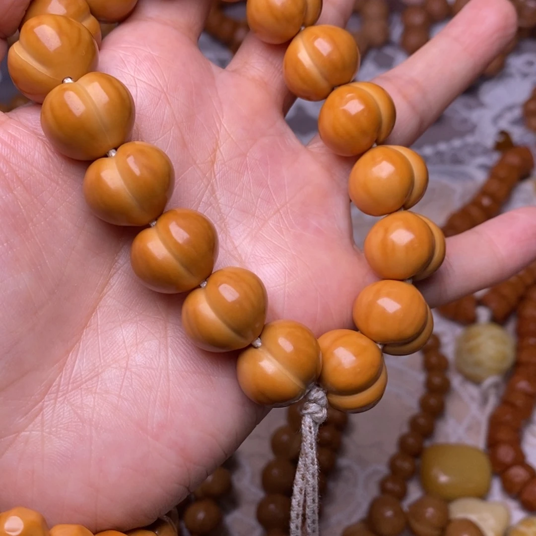 把件猴头核桃柯基屁桃高定