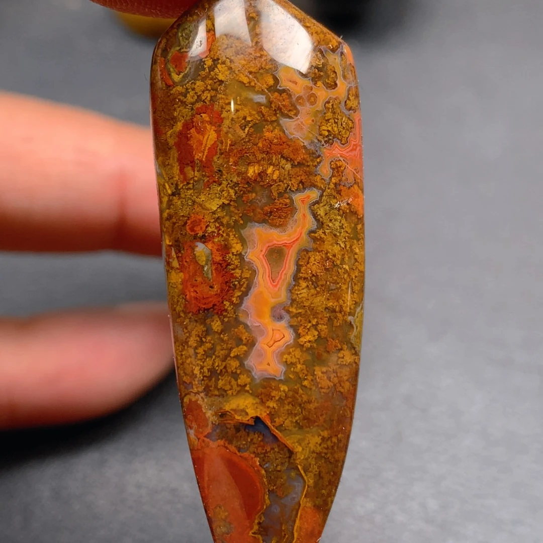 未镶嵌颈饰玛瑙/玉髓p****o