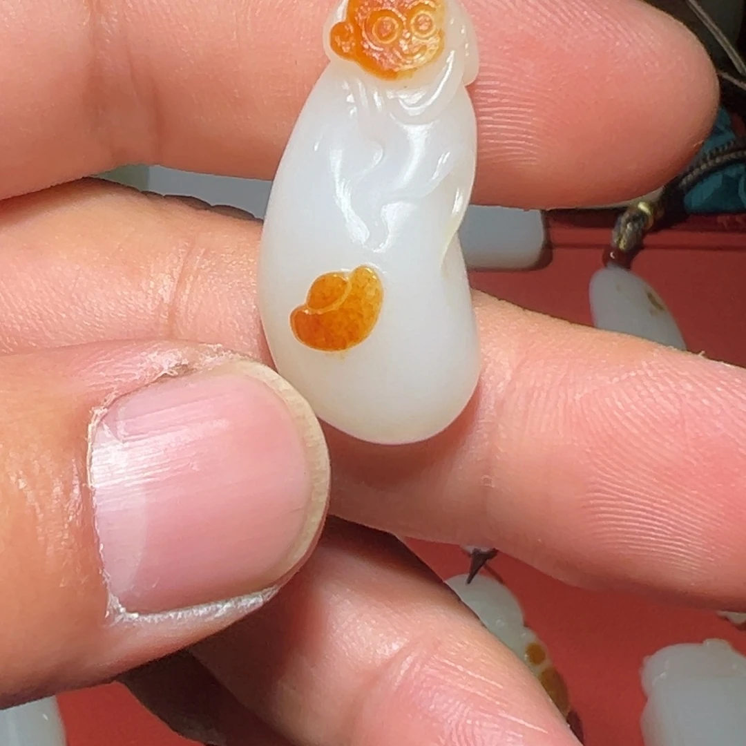 和田玉（糖玉）未镶嵌颈饰