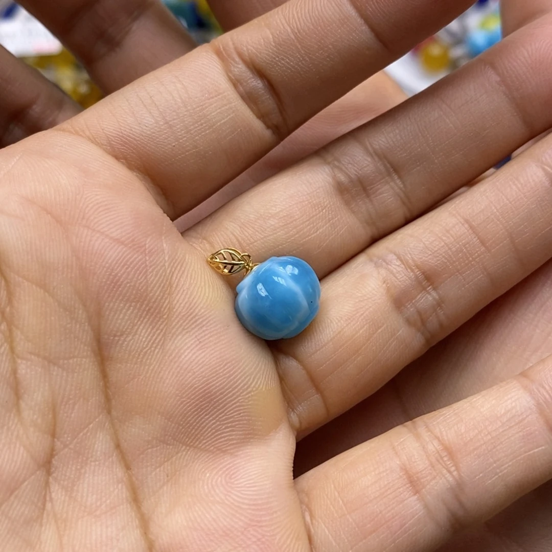 针钠钙石（海纹石）颈饰18K金镶嵌