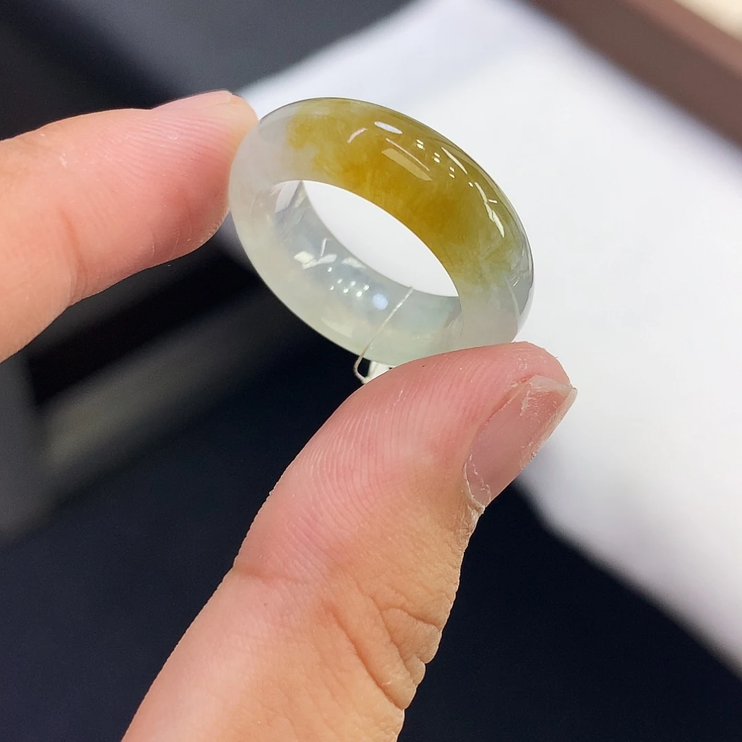 翡翠未镶嵌戒指13号