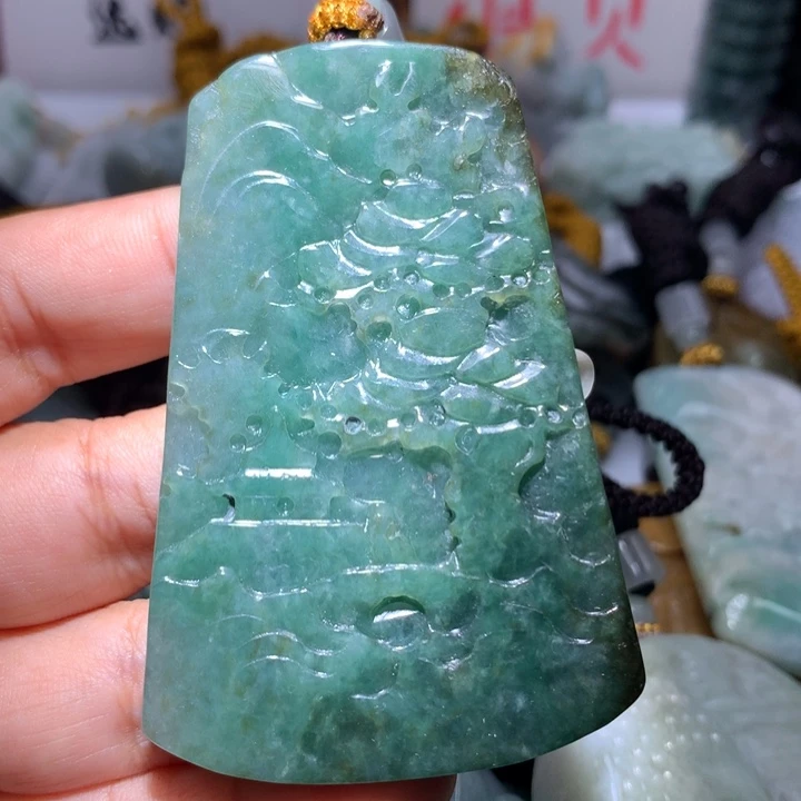 翡翠未镶嵌颈饰保真天然A货翡翠