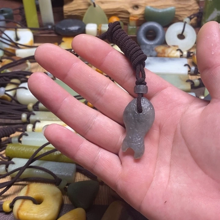 蛇纹石玉挂件未镶嵌梦***y