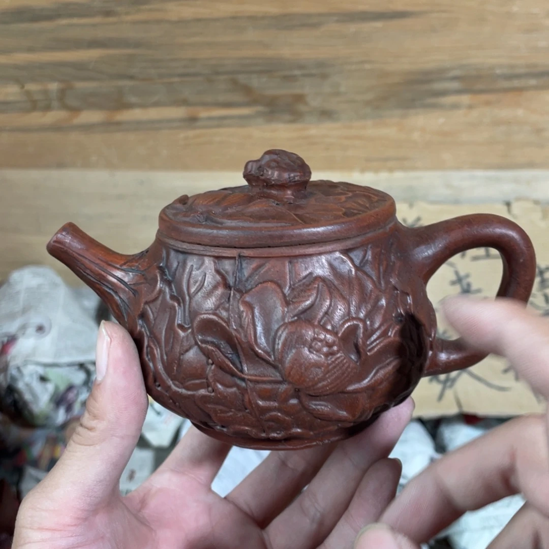 紫砂茶壶老厂紫砂壶一件。