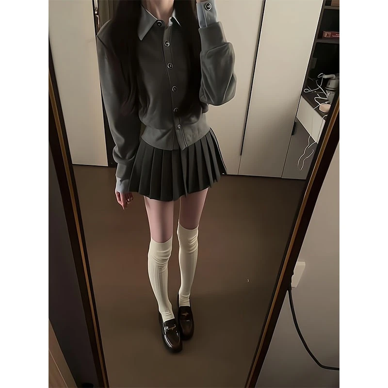 学院风灰色假两件针织衫时尚上衣女秋冬季韩系高级感减龄百褶裙