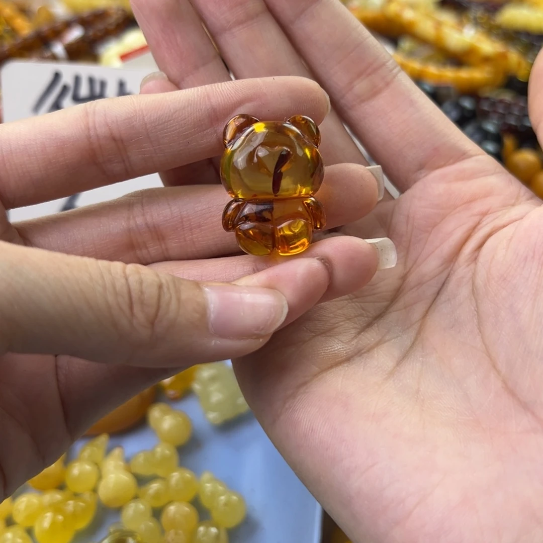 琥珀珠宝奇石未镶嵌