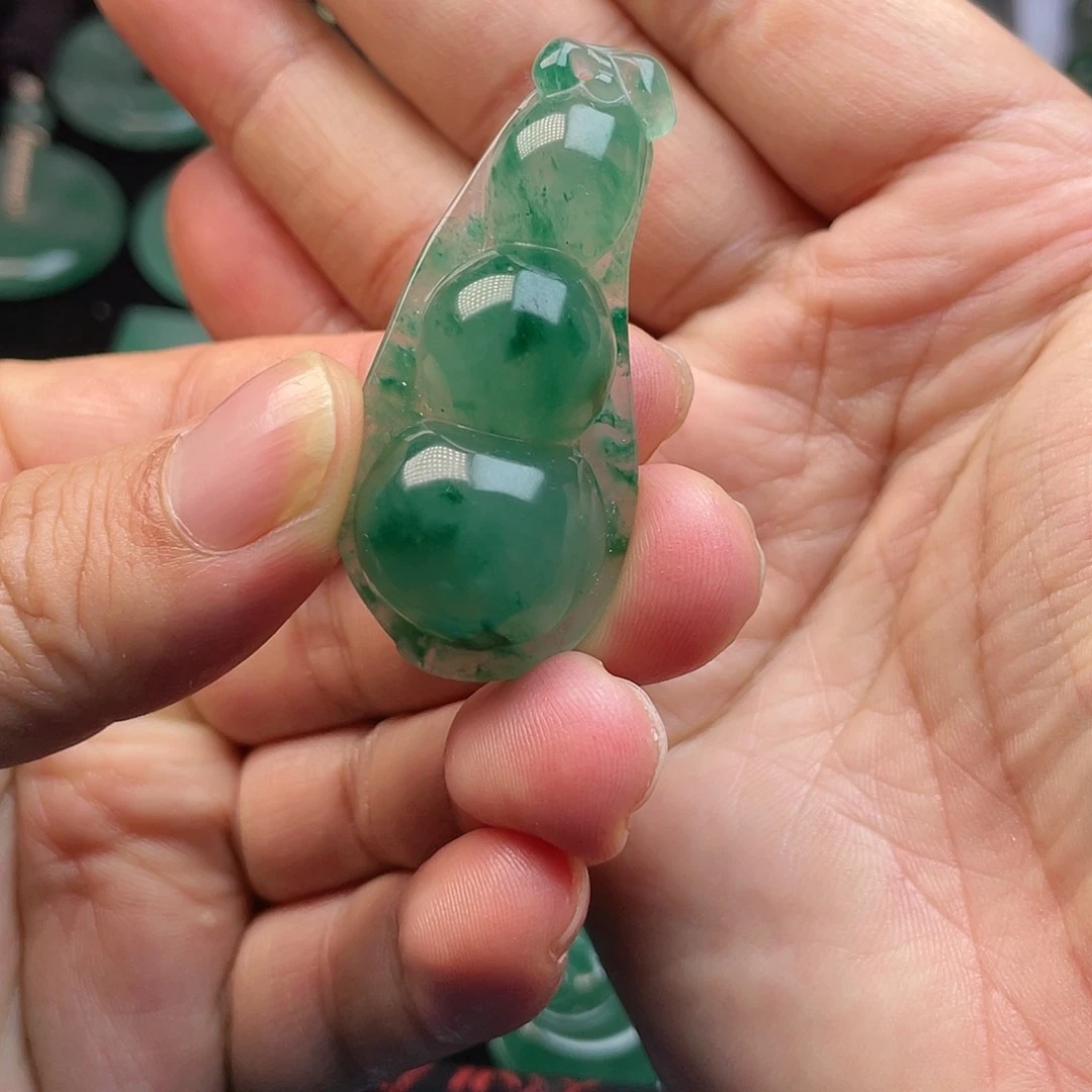 石英质玉吊坠(不含链)未镶嵌李