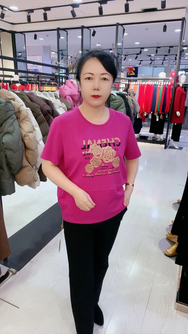 夏季圆领短袖T恤女宽松显瘦时尚百搭上衣遮肉设计
