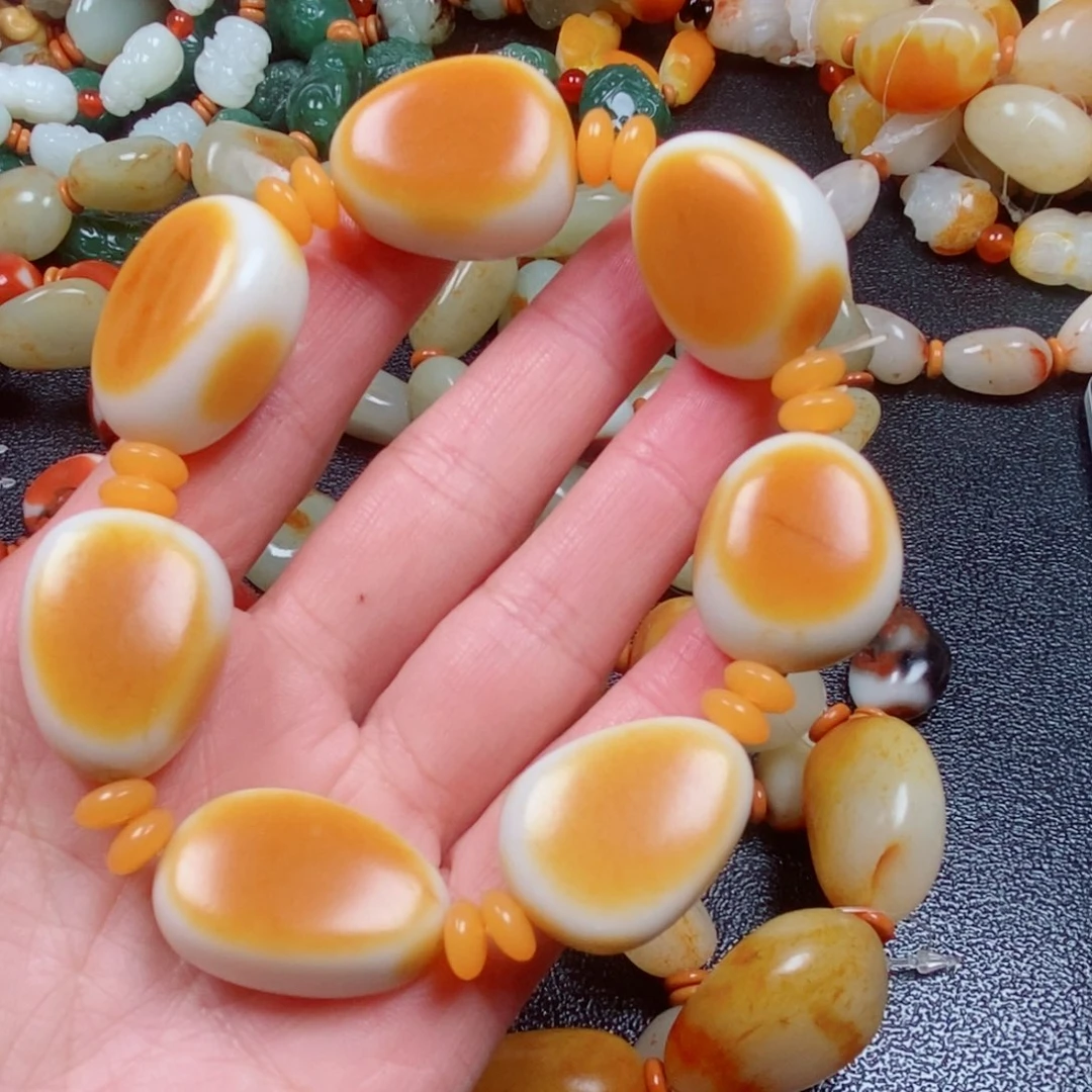 和田玉颈饰未镶嵌