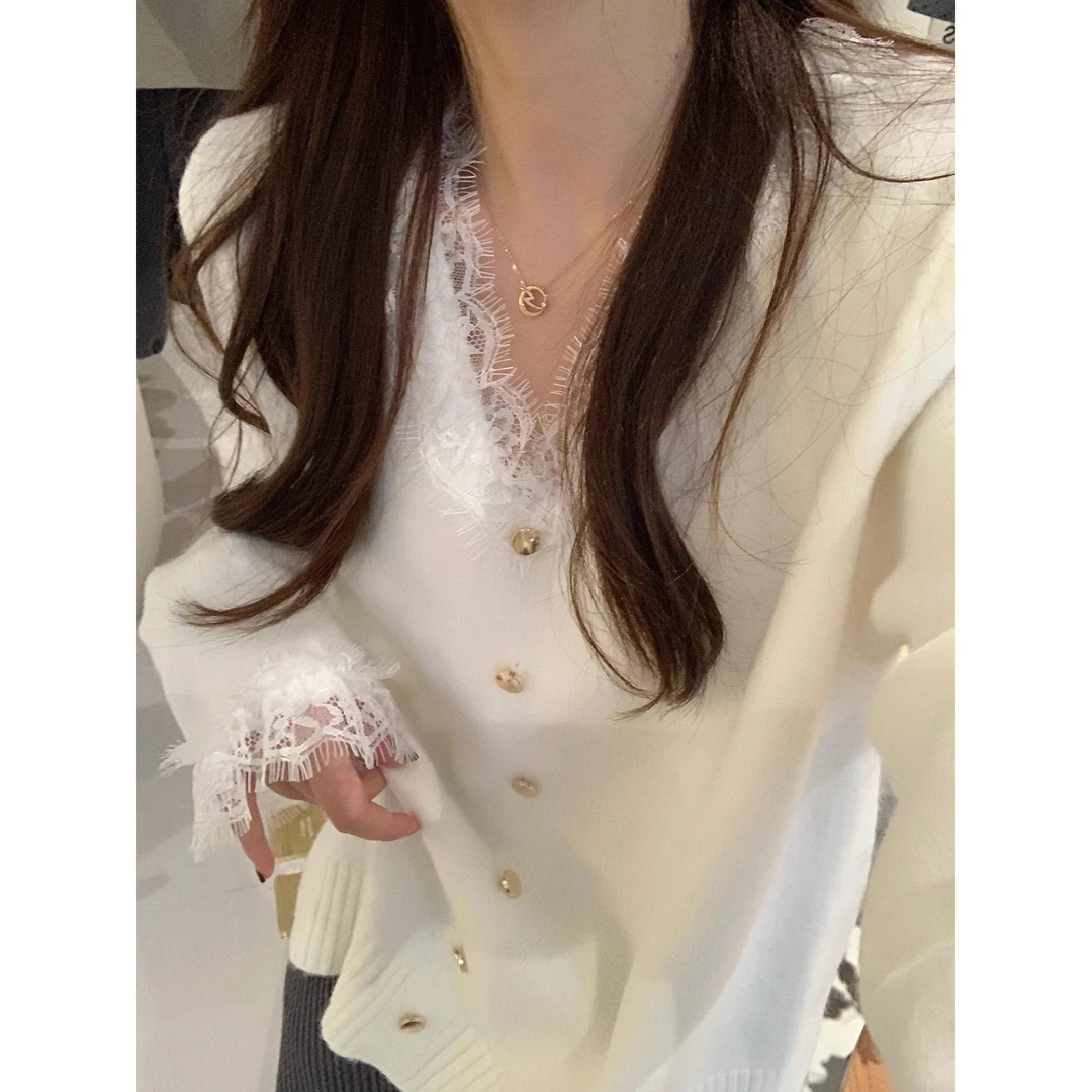 粉色温柔风V领蕾丝针织毛衣女秋冬独特别致绝美内搭上衣