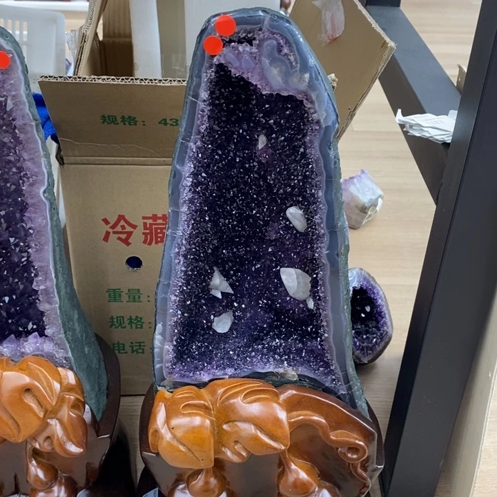 林***哥未镶嵌大型摆件（非配饰）紫晶