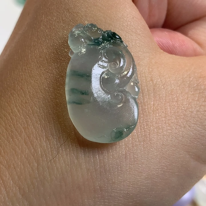 定制翡翠未镶嵌如意