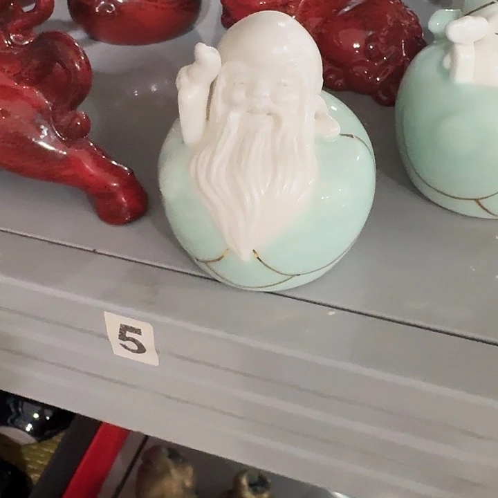 主人杯一个，瓷。。。