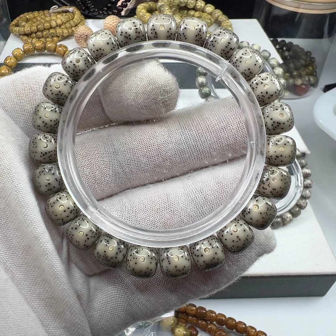 星月菩提手串石玉料10×9糯冰灰