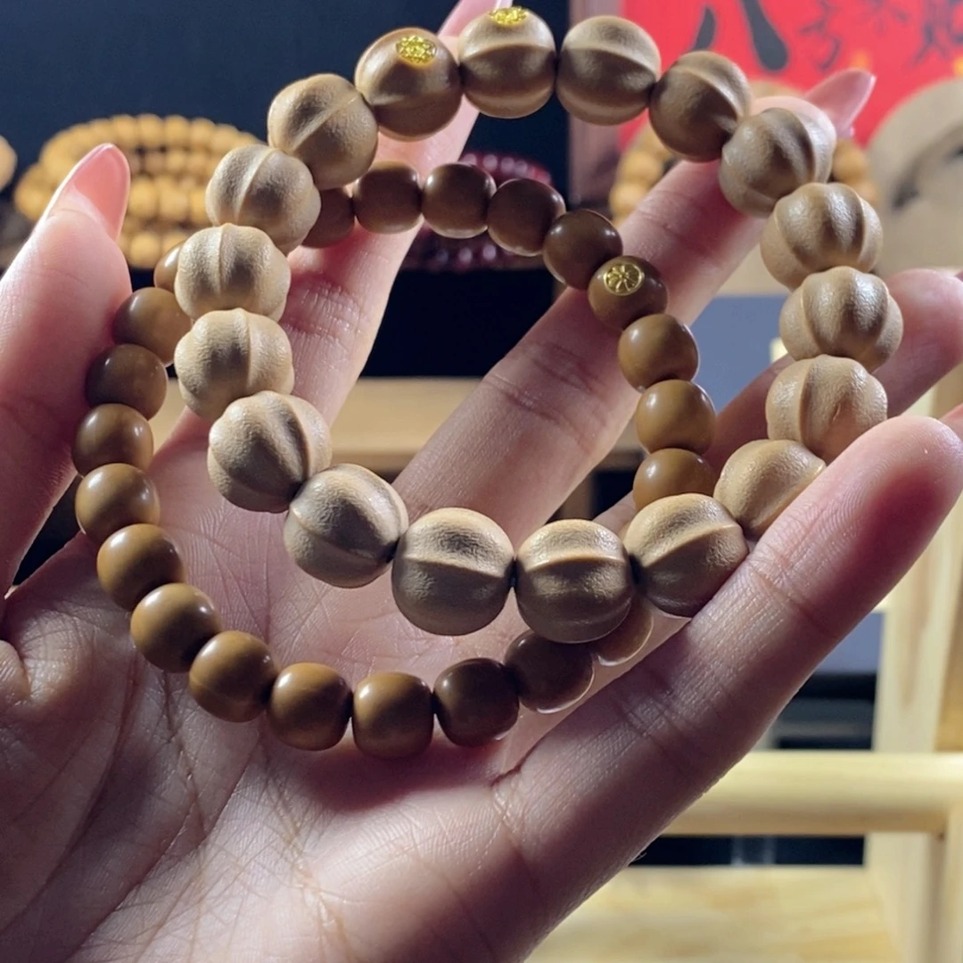 扮****手串猴头核桃微瑕大鲨鱼+小老型